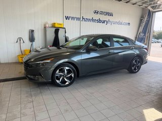 2023 Hyundai Elantra Hybrid Luxury in Hawkesbury, Ontario - 3 - w320h240px