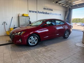 2020 Hyundai Elantra Preferred in Hawkesbury, Ontario - 3 - w320h240px