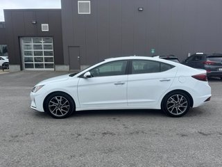 2020 Hyundai Elantra Luxury in Hawkesbury, Ontario - 4 - w320h240px