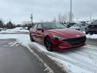 2021 Hyundai Elantra Preferred in Hawkesbury, Ontario - 6 - w320h240px