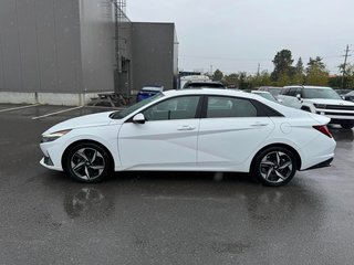 2022  Elantra Ultimate in Hawkesbury, Ontario - 4 - w320h240px