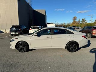 2023  Elantra Preferred in Hawkesbury, Ontario - 3 - w320h240px