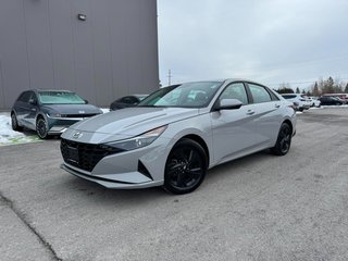 2023 Hyundai Elantra Preferred in Hawkesbury, Ontario - 2 - w320h240px