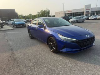 2023 Hyundai Elantra Preferred in Hawkesbury, Ontario - 4 - w320h240px