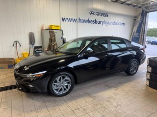 2025 Hyundai Elantra in Hawkesbury, Ontario - 3 - w320h240px
