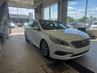 2017 Hyundai Sonata 2.4L Limited in Hawkesbury, Ontario - 6 - w320h240px