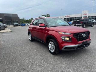 2023 Hyundai Venue Preferred in Hawkesbury, Ontario - 2 - w320h240px