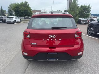 2023 Hyundai Venue Preferred in Hawkesbury, Ontario - 4 - w320h240px