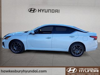 2024 Nissan Altima Platinum in Hawkesbury, Ontario - 5 - w320h240px