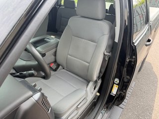 Chevrolet Silverado 1500 Custom 2018 à Hawkesbury, Ontario - 5 - w320h240px