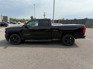 Chevrolet Silverado 1500 Custom 2018 à Hawkesbury, Ontario - 4 - w320h240px