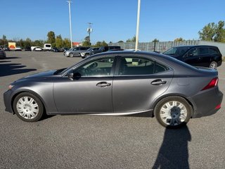 Lexus IS 250  2015 à Hawkesbury, Ontario - 4 - w320h240px