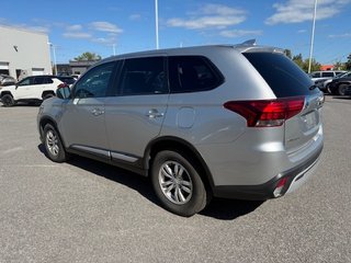 2020 Mitsubishi Outlander ES in Hawkesbury, Ontario - 3 - w320h240px