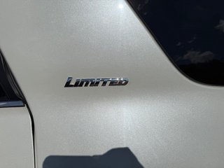 2016 Toyota 4Runner Limited in Hawkesbury, Ontario - 5 - w320h240px