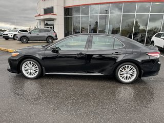 Camry XLE 4CYL NAVIGATION LEATHER LOW KM MAGS SUNROOF 2020 à Hawkesbury, Ontario - 2 - w320h240px