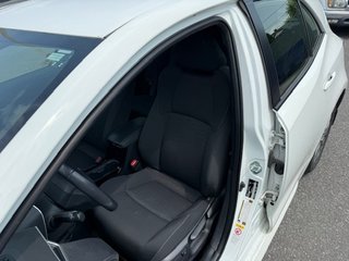 2020 Toyota Corolla Hatchback SE in Hawkesbury, Ontario - 6 - w320h240px