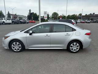 2020 Toyota Corolla LE in Hawkesbury, Ontario - 6 - w320h240px