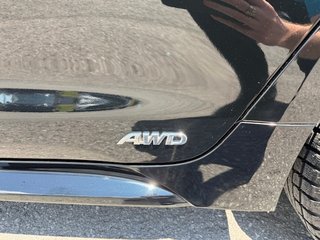 Toyota Corolla Hybride LE AWD 2023 à Hawkesbury, Ontario - 6 - w320h240px