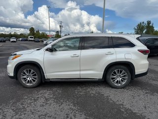 2015 Toyota Highlander XLE in Hawkesbury, Ontario - 6 - w320h240px