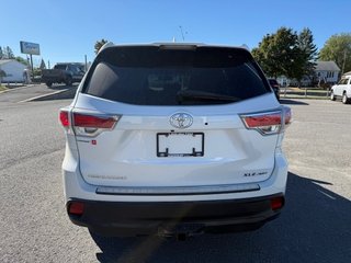 2015 Toyota Highlander XLE in Hawkesbury, Ontario - 4 - w320h240px