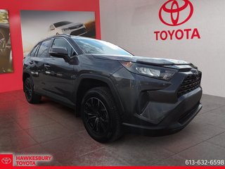 2020 Toyota RAV4 LE in Hawkesbury, Ontario - 3 - w320h240px