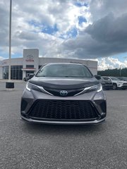 2021 Toyota Sienna XSE FWD in Hawkesbury, Ontario - 3 - w320h240px