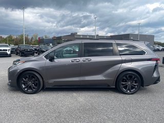 2021 Toyota Sienna XSE FWD in Hawkesbury, Ontario - 2 - w320h240px