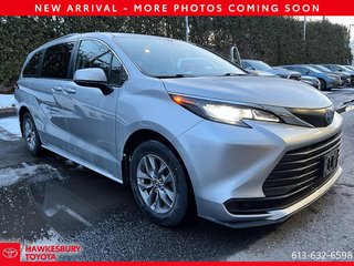 2022 Toyota Sienna in Hawkesbury, Ontario - 3 - w320h240px