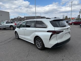 2024 Toyota Sienna XLE 8 places in Hawkesbury, Ontario - 3 - w320h240px