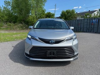 2024 Toyota Sienna FWD LE in Hawkesbury, Ontario - 2 - w320h240px