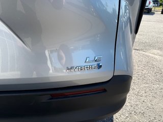 2024 Toyota Sienna FWD LE in Hawkesbury, Ontario - 5 - w320h240px