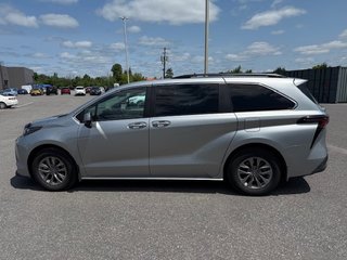 2024 Toyota Sienna XLE 8 places in Hawkesbury, Ontario - 4 - w320h240px