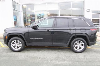 2023  Grand Cherokee Limited in Gander, Newfoundland and Labrador - 2 - w320h240px