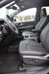 2025  Grand Caravan SXT in Newfoundland and Labrador, Newfoundland and Labrador - 6 - w320h240px