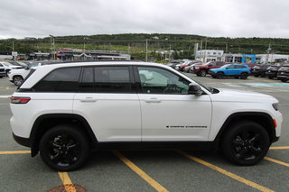 2024  Grand Cherokee ALTITUDE in Newfoundland and Labrador, Newfoundland and Labrador - 4 - w320h240px