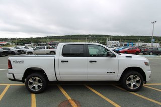 2025  1500 TRADESMAN in Newfoundland and Labrador, Newfoundland and Labrador - 4 - w320h240px