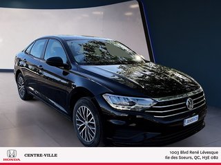 Volkswagen Jetta Highline 2021 à Montreal, Québec - 2 - w320h240px
