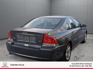 2005 Volvo S60 in Montreal, Quebec - 4 - w320h240px