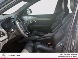 2022 Volvo XC90 R-Design in Montreal, Quebec - 4 - w320h240px