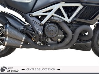 2015-2022 Ducati Diavel  2015 à La Malbaie, Québec - 4 - w320h240px