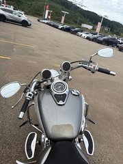 Suzuki VL800  2003 à La Malbaie, Québec - 6 - w320h240px
