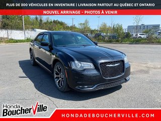 2016 Chrysler 300 300S in Terrebonne, Quebec - 5 - w320h240px