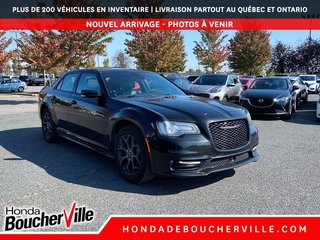 2023 Chrysler 300 300S in Terrebonne, Quebec - 3 - w320h240px