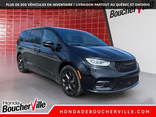 2022 Chrysler Pacifica Hybrid Limited S in Terrebonne, Quebec - 5 - w320h240px