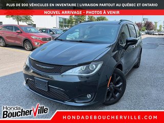 2018 Chrysler Pacifica Touring-L Plus in Terrebonne, Quebec - 3 - w320h240px