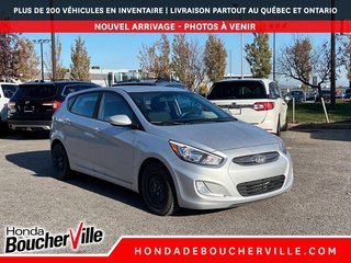 Hyundai Accent SE 2017 à Terrebonne, Québec - 3 - w320h240px