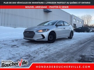 Hyundai Elantra LE 2017 à Terrebonne, Québec - 2 - w320h240px