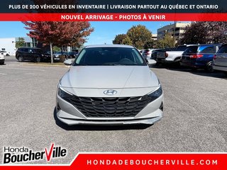 Hyundai Elantra Essential 2021 à Terrebonne, Québec - 2 - w320h240px
