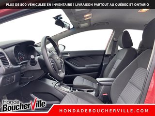 2018 Kia Forte LX in Terrebonne, Quebec - 4 - w320h240px