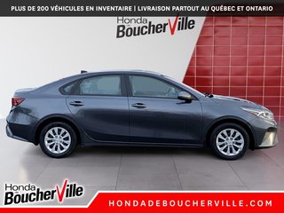 2023 Kia Forte LX in Terrebonne, Quebec - 5 - w320h240px